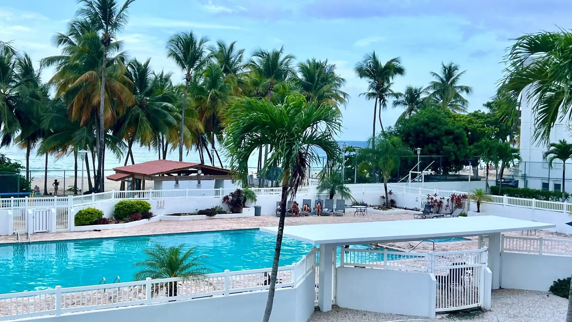 Beachfront Tropical Tantra Apartment San Juan