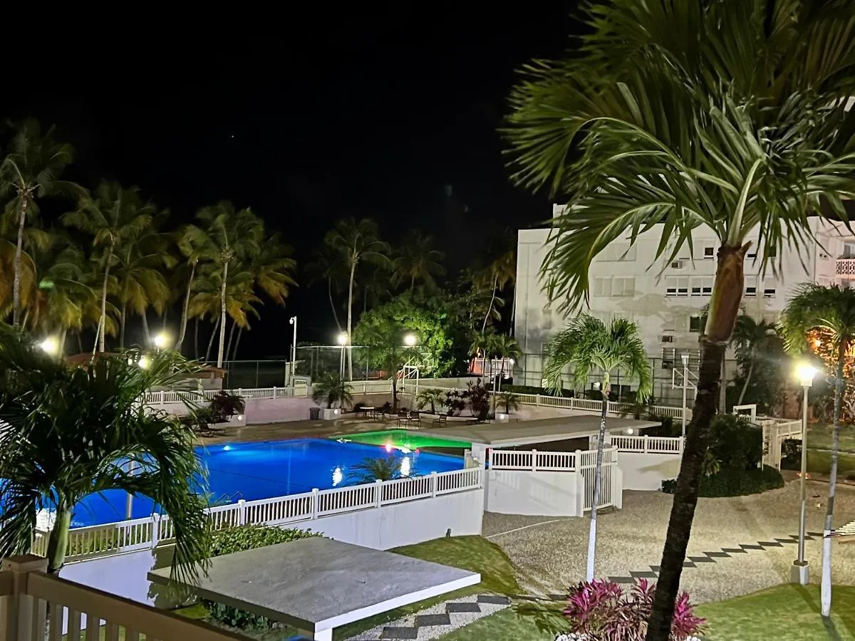 Beachfront Tropical Tantra Apartment San Juan