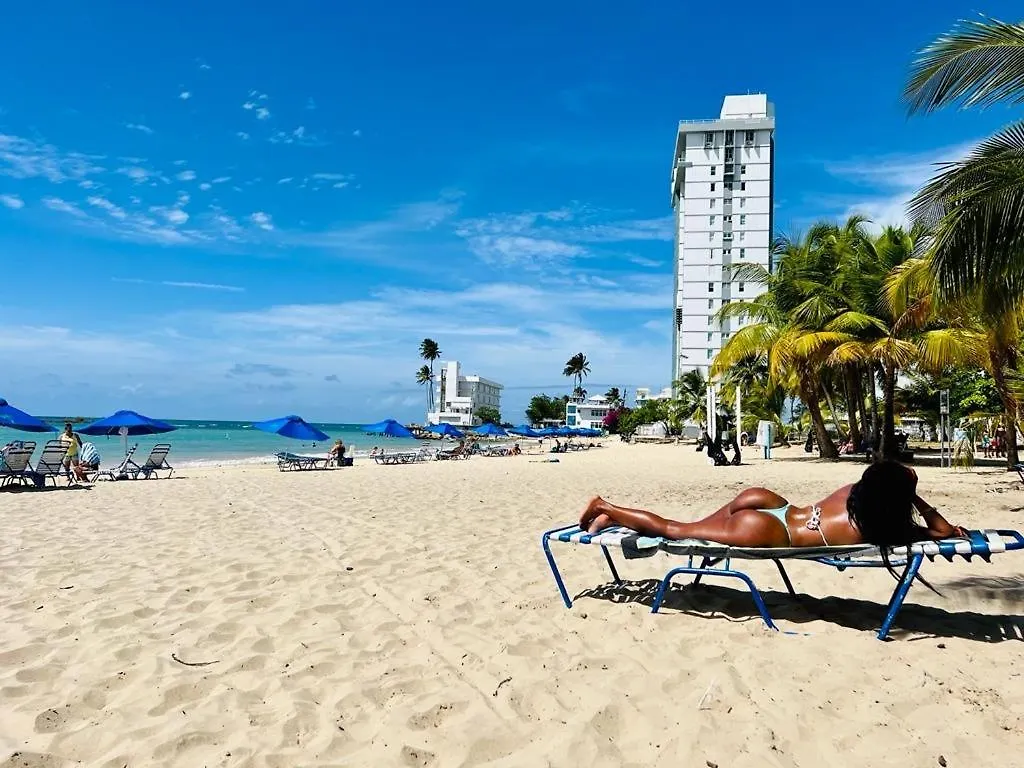 Beachfront Tropical Tantra Apartment San Juan Portoryko