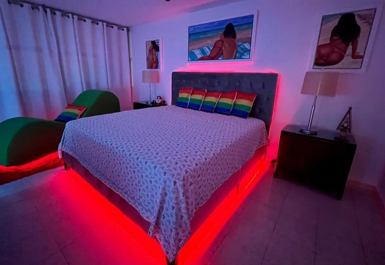 Beachfront Tropical Tantra Apartment San Juan Portoryko