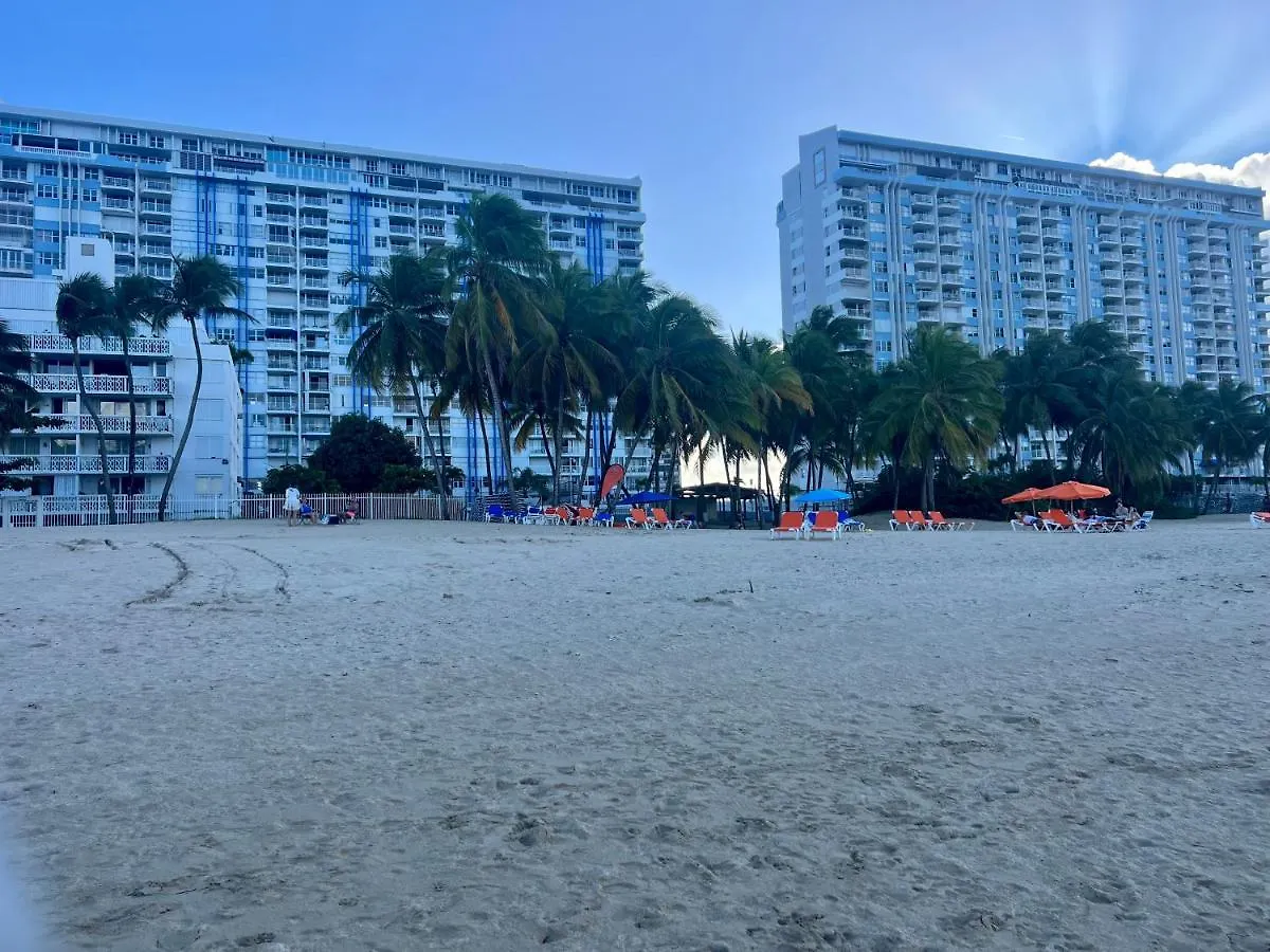 Beachfront Tropical Tantra Apartment San Juan