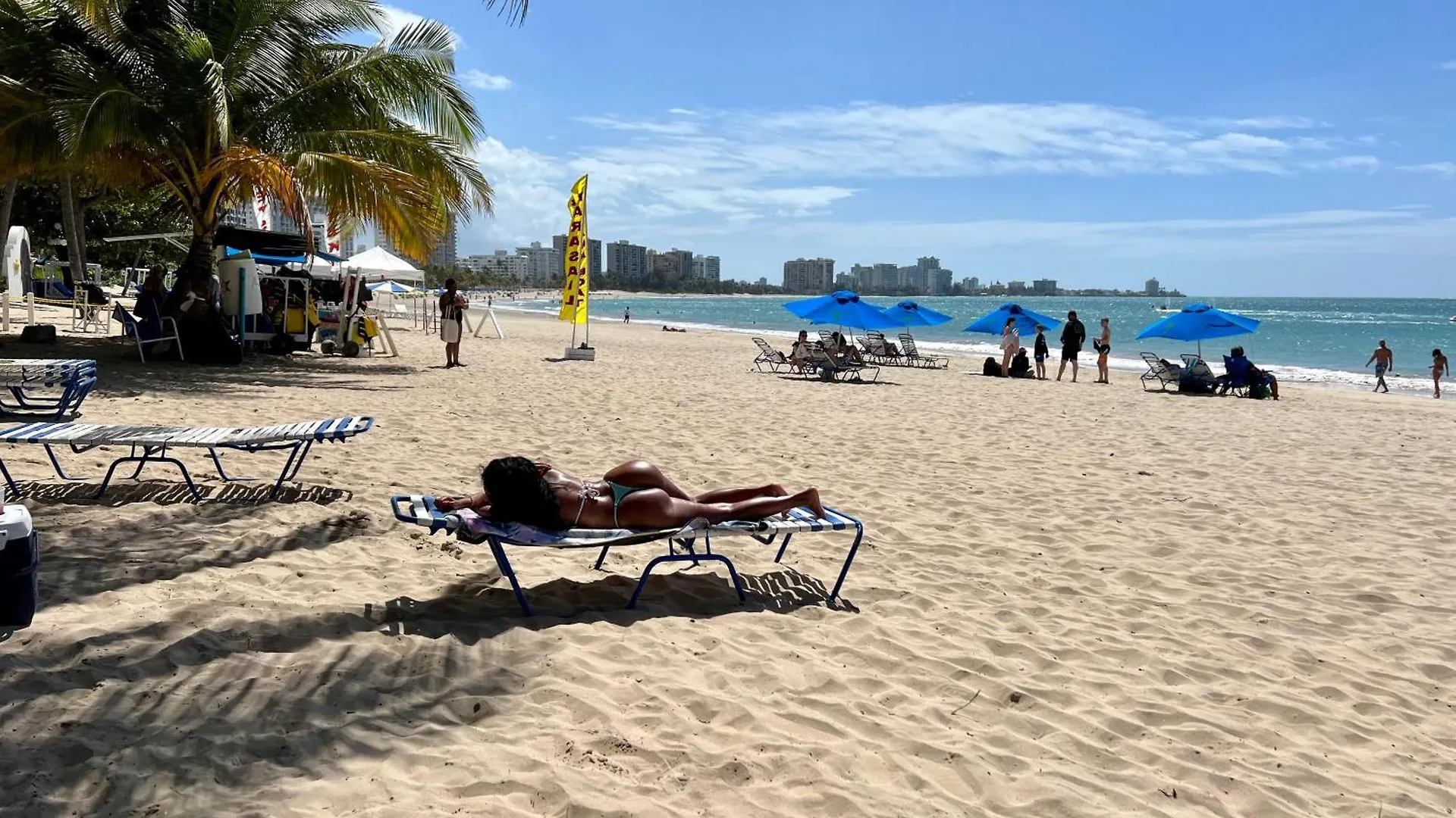 Beachfront Tropical Tantra Apartment San Juan