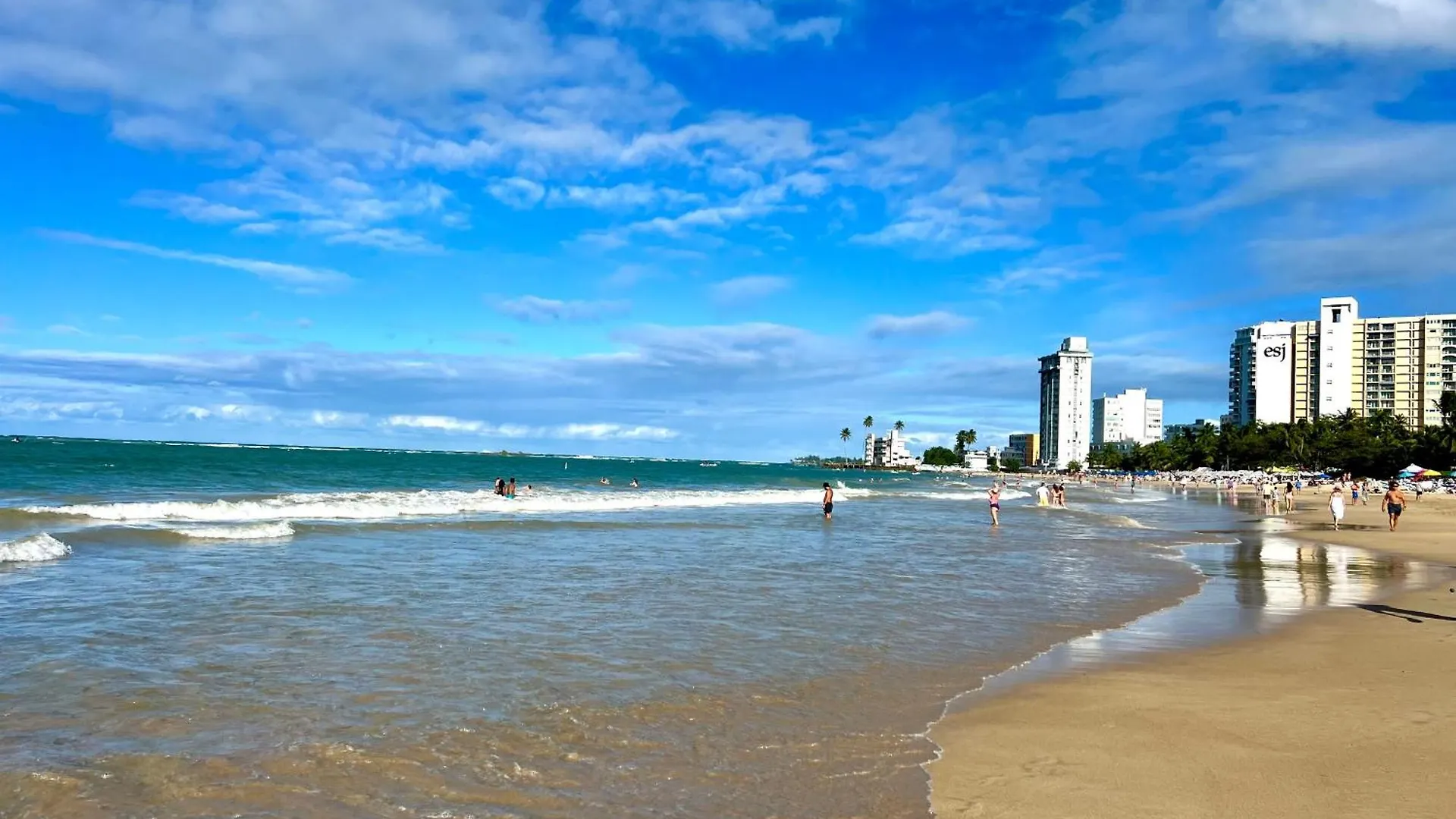 Beachfront Tropical Tantra Apartment 圣胡安